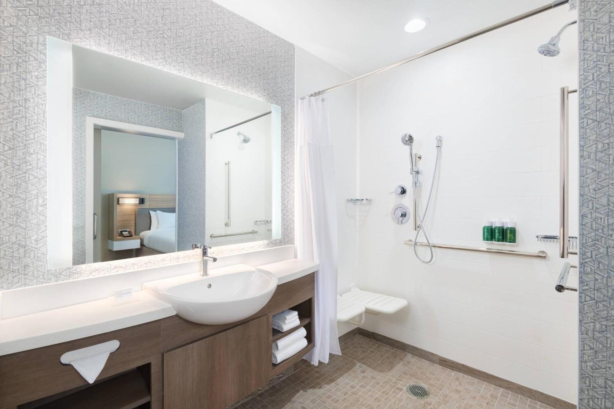 Springhill Suites By Marriott Panama City Beach Beachfront Екстериор снимка