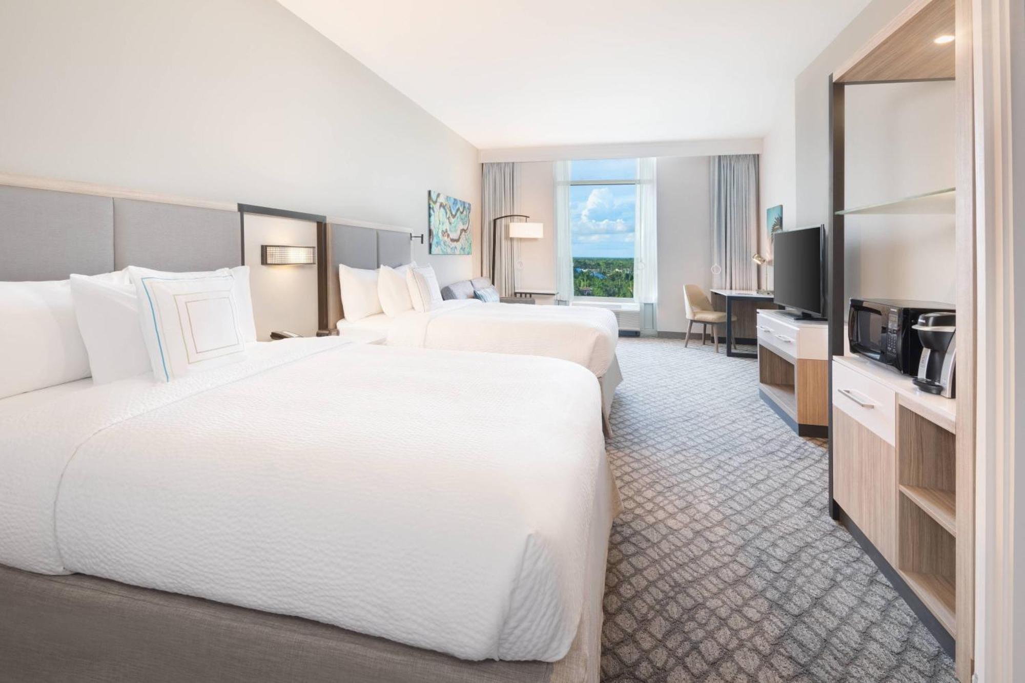 Springhill Suites By Marriott Panama City Beach Beachfront Екстериор снимка